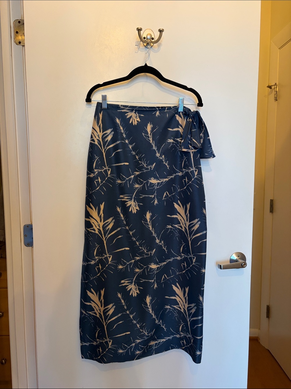 Banana Republic maxi silk skirt